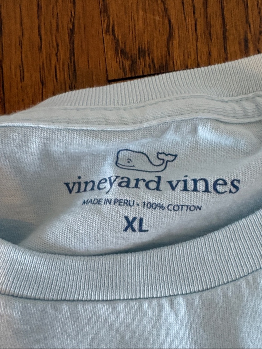 Vineyard Vines Light Blue Long-Sleeve Crewneck with Sailboat Logo, NWT - Picture 5 of 6